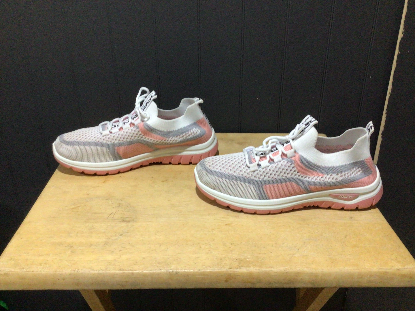 Women’s gym shoes - photo 2