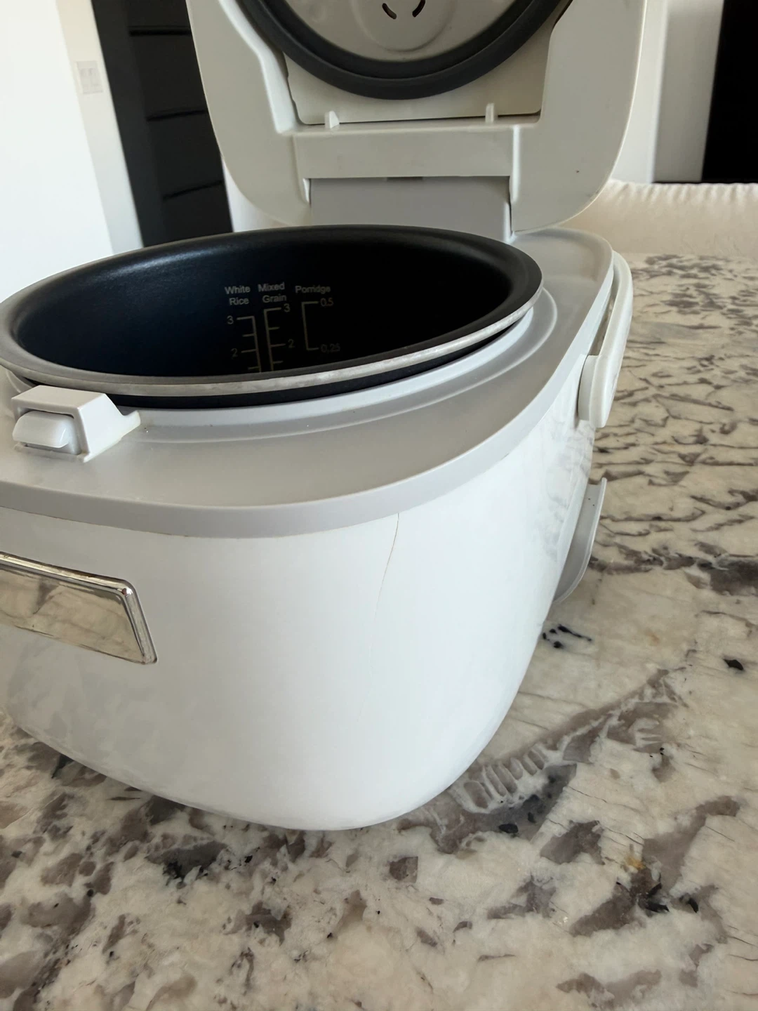 Toshiba Rice Cooker 3 cups - photo 4