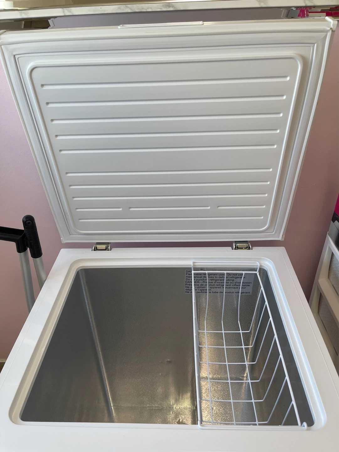 Arctic King Chest Freezer - photo 3