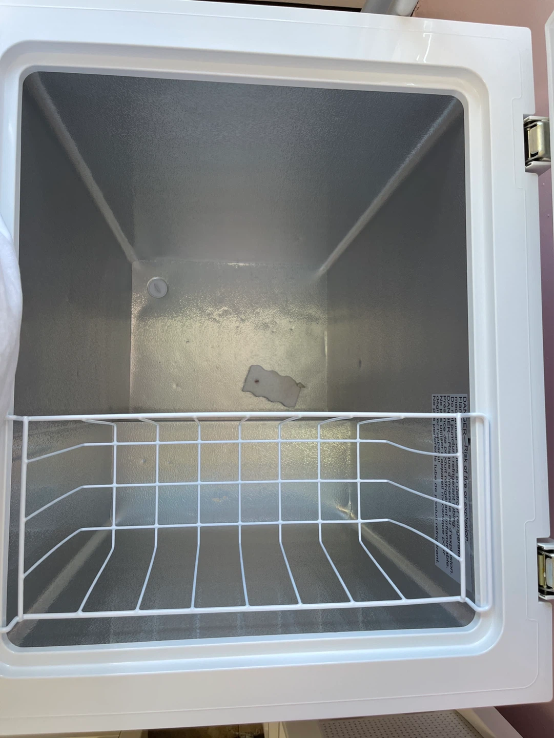 Arctic King Chest Freezer - photo 2