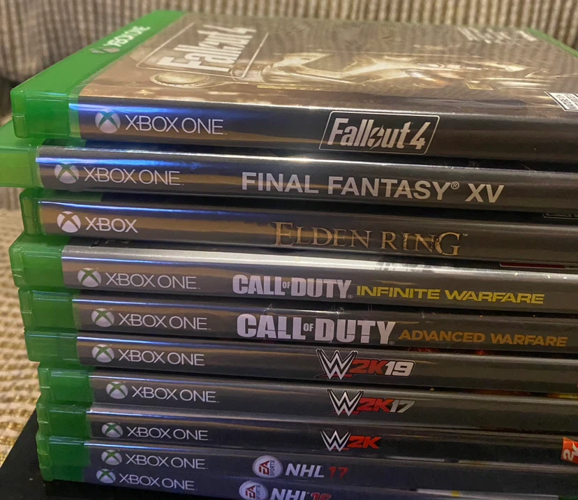 Xbox one with one controller and games - photo 3