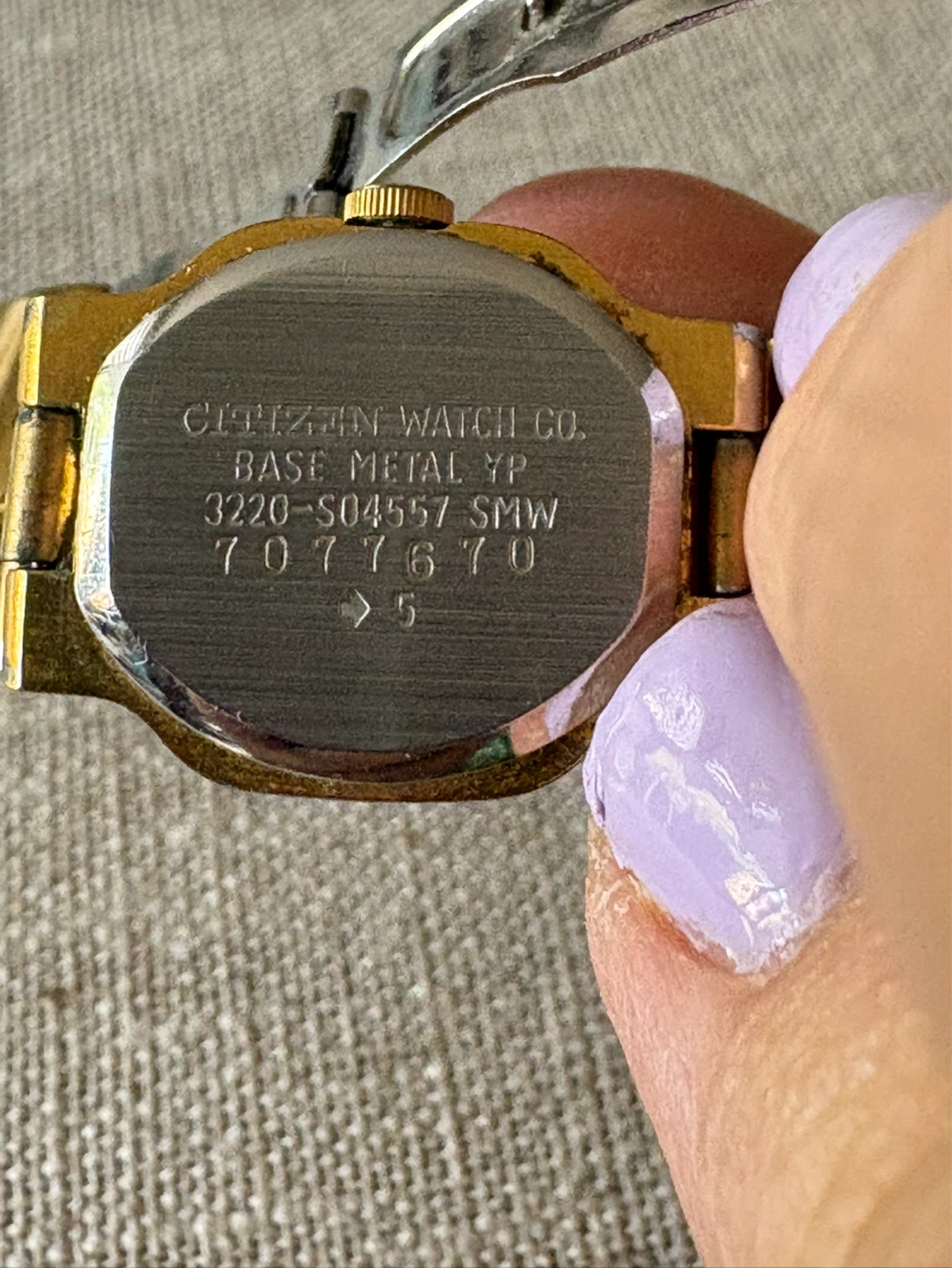 Vintage Citizen Quartz Watch - Gold Tone - photo 4