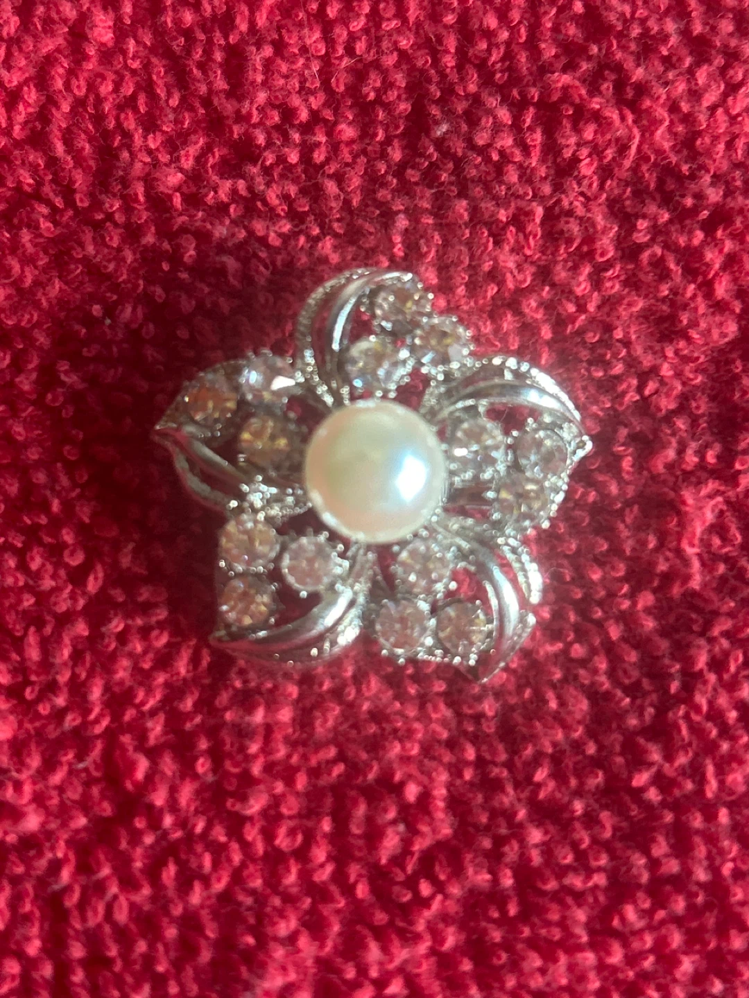 Flower Brooch with Pearl and Rhinestones