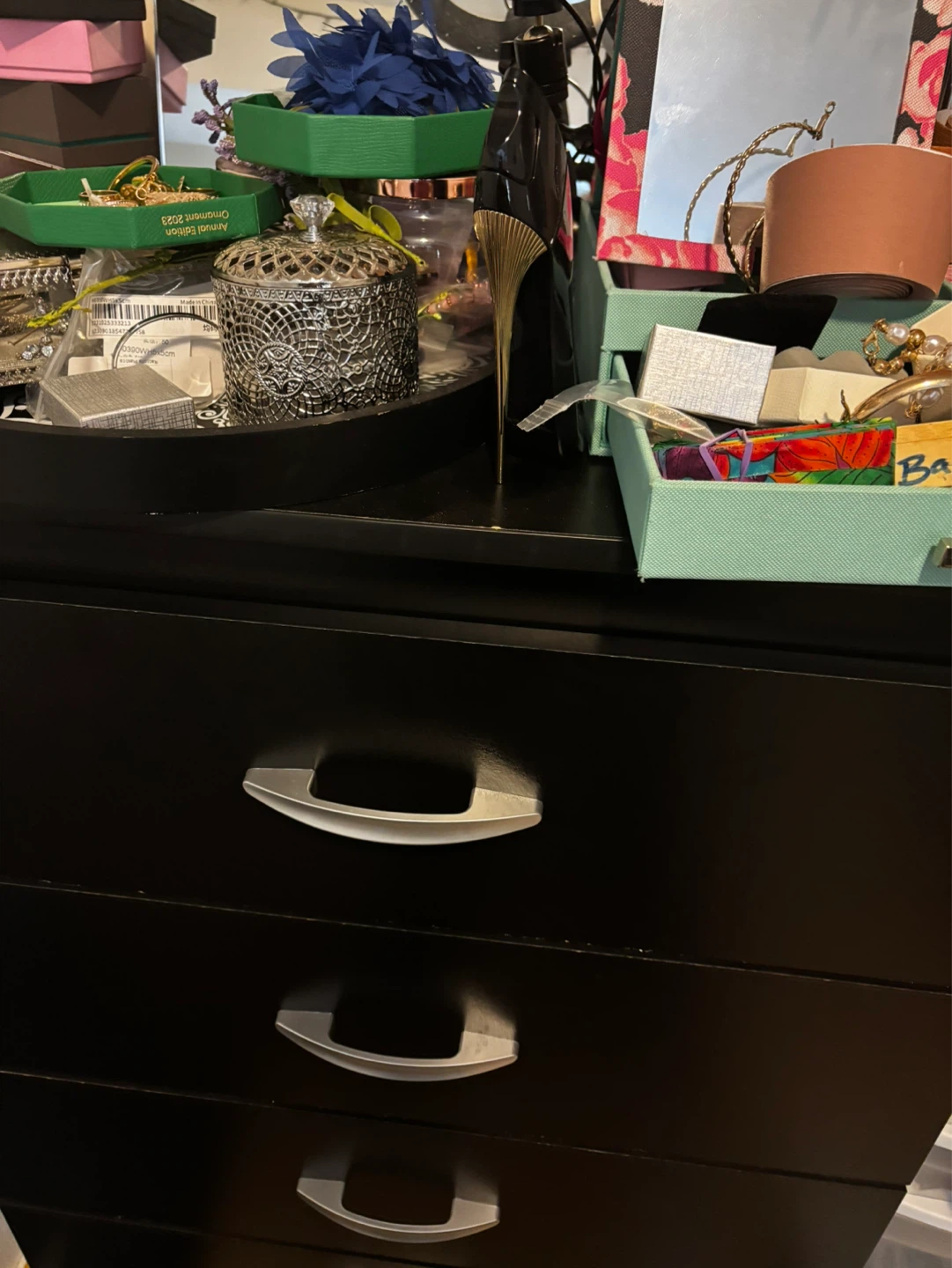 Dresser - photo 2