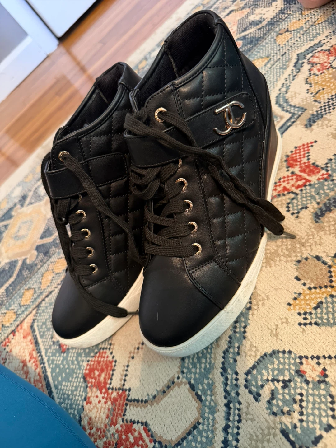 Juicy Couture Black Quilted Wedge Sneakers - photo 4