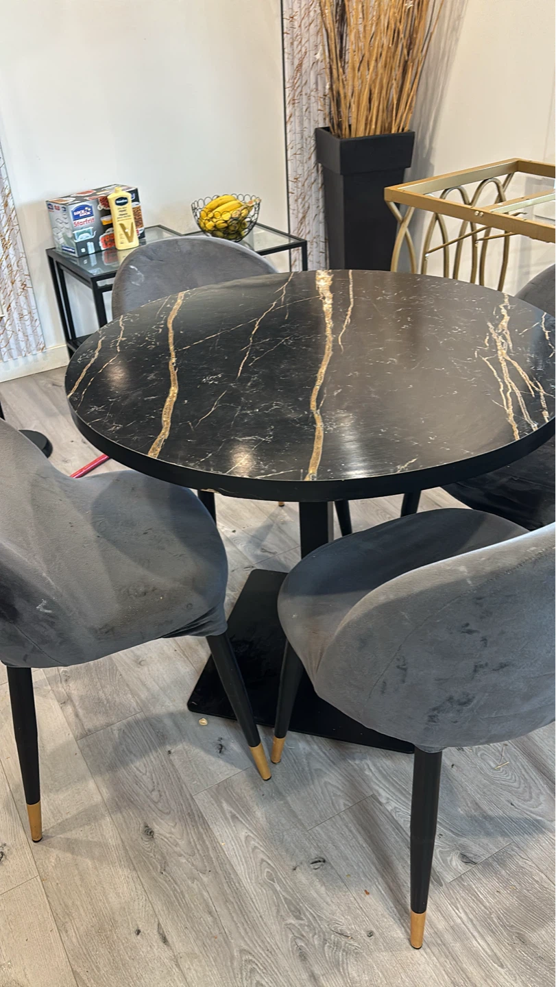 Dinning table