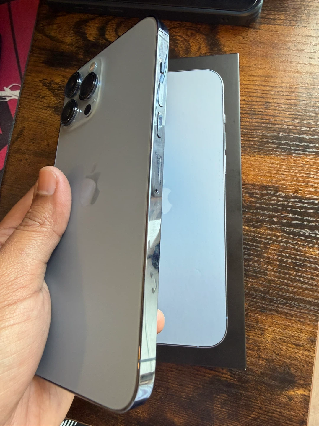 Apple iPhone 13 Pro Max - photo 2