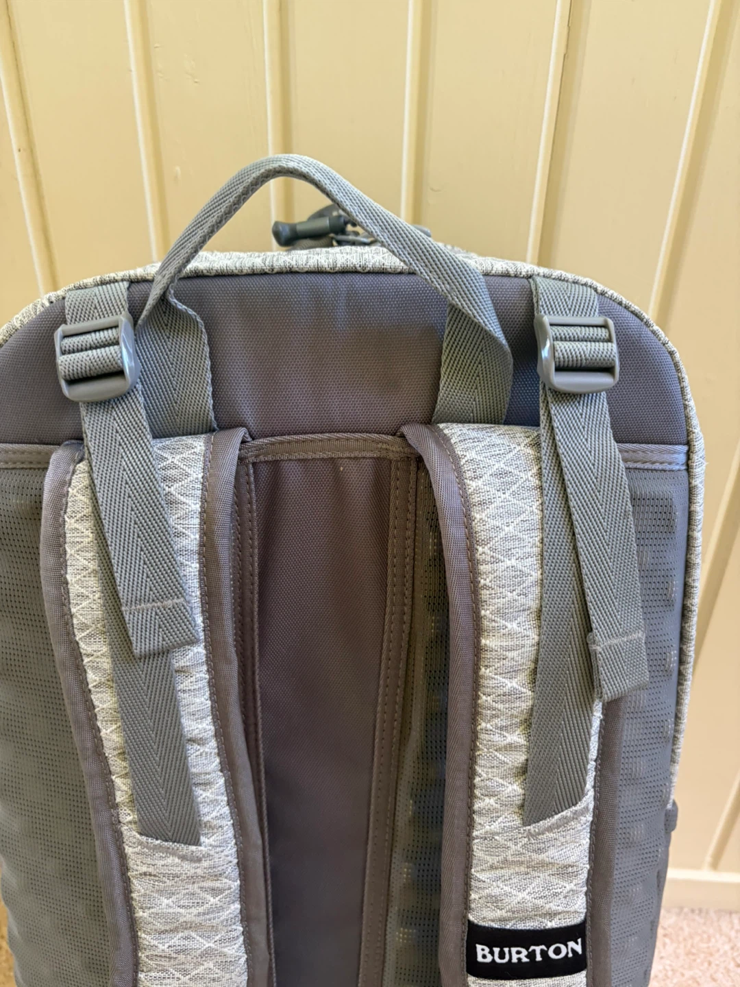 BURTON Backpack – Excellent Condition - photo 5