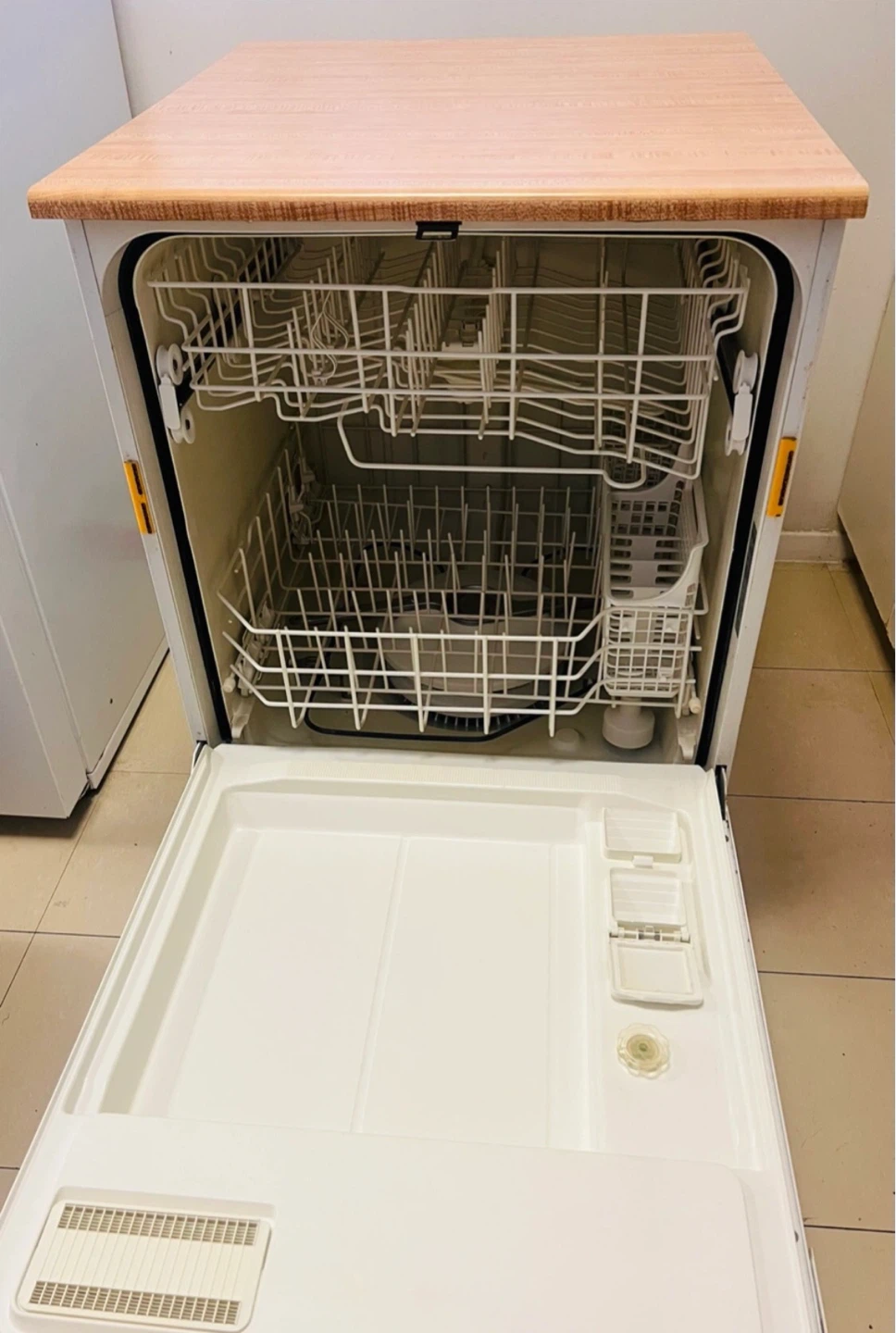 24 Inch Kenmore Portable Dishwasher with Wooden Counter Top - photo 2
