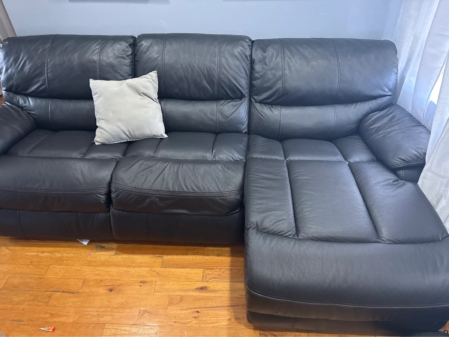 Black Leather Sectional Sofa - photo 3