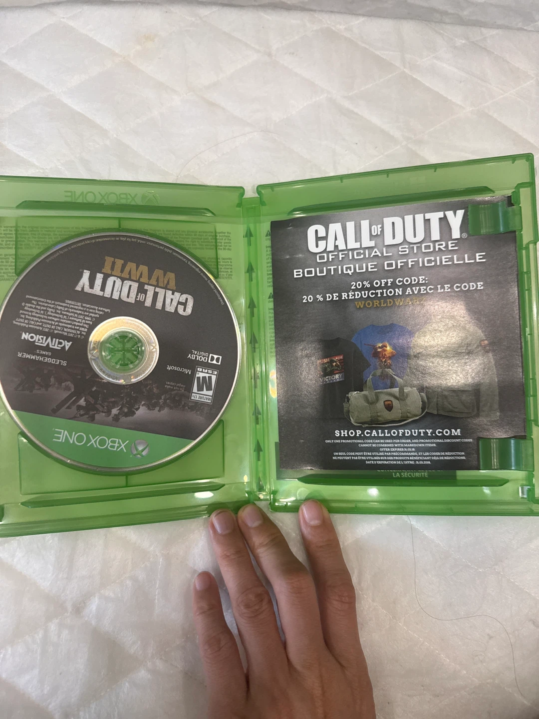 Call of Duty WWII Xbox One Game - photo 2