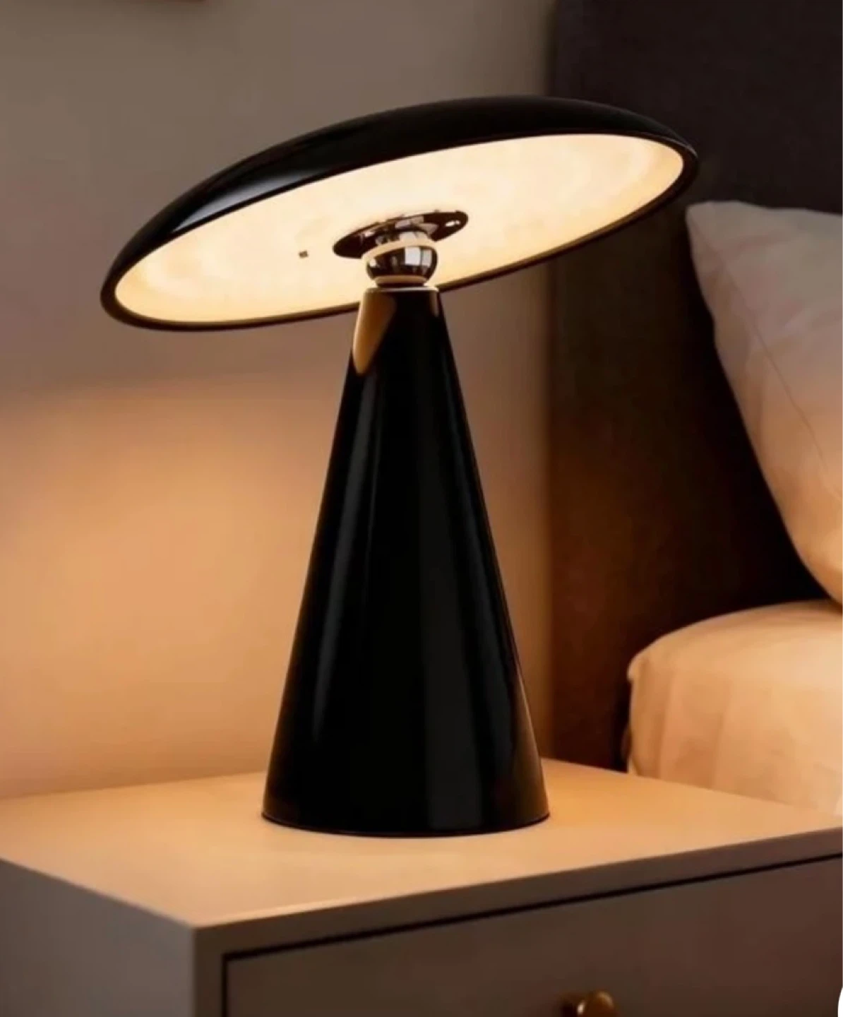 Black ⚽️Mushroom Table Lamp - photo 3