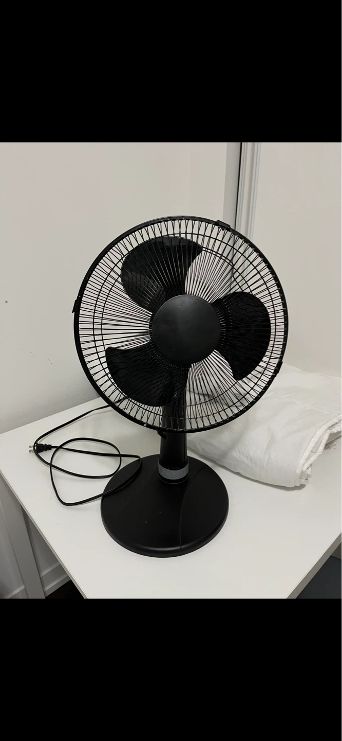 Mainstays 12" Oscillating Table Fan - photo 3