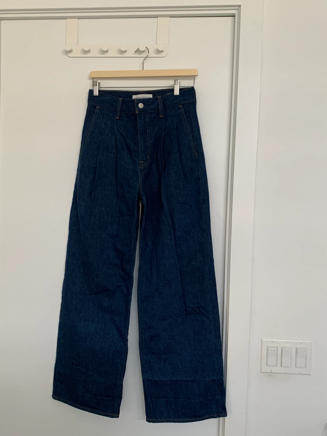 Aritzia Denim Forum The Belinda High Rise Wide Leg Jeans