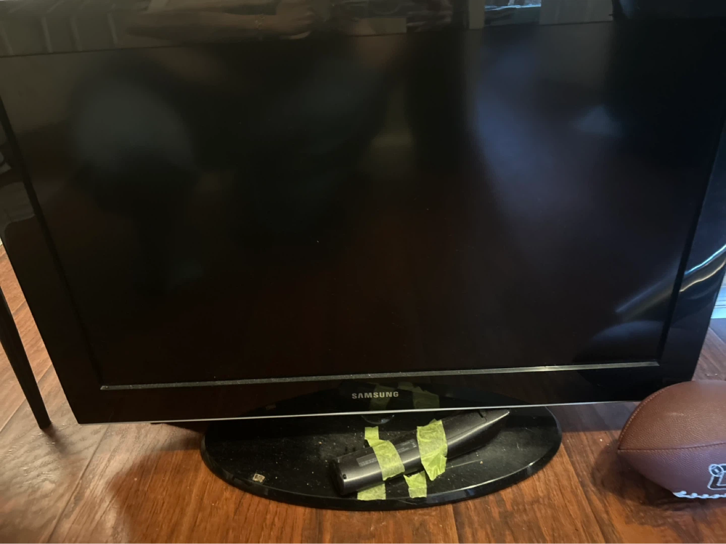 Samsung Black Flat Screen TV