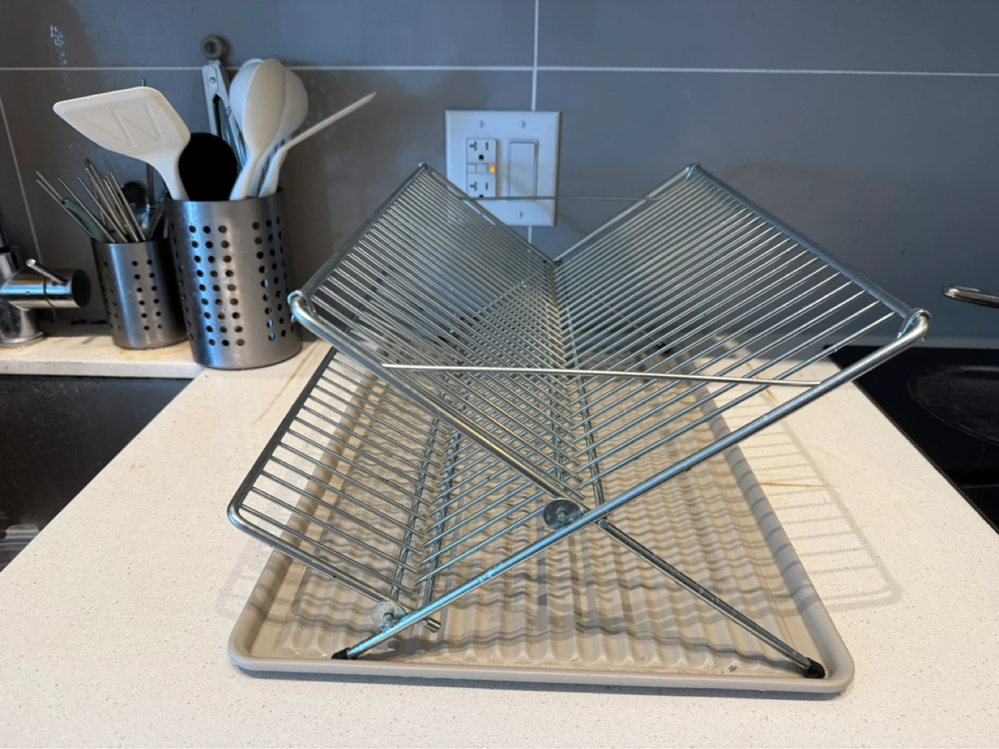 Metal Dish Rack with Drip Tray - photo 2