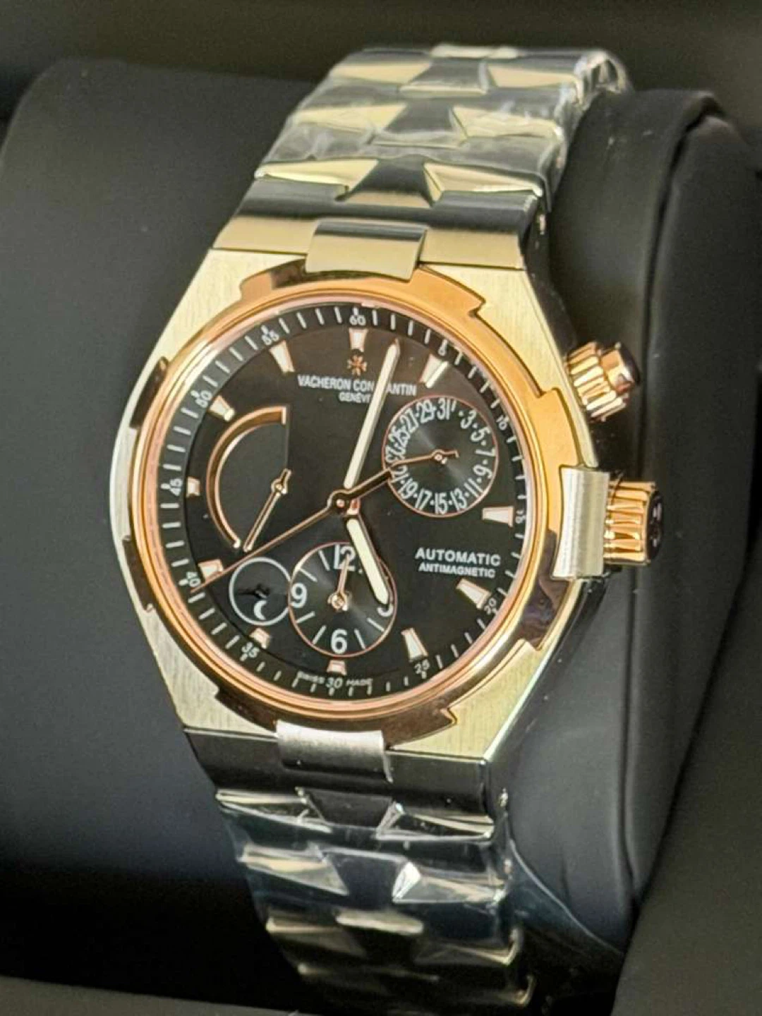 Overseas Dual Time Automatic Antimagnetic Watch