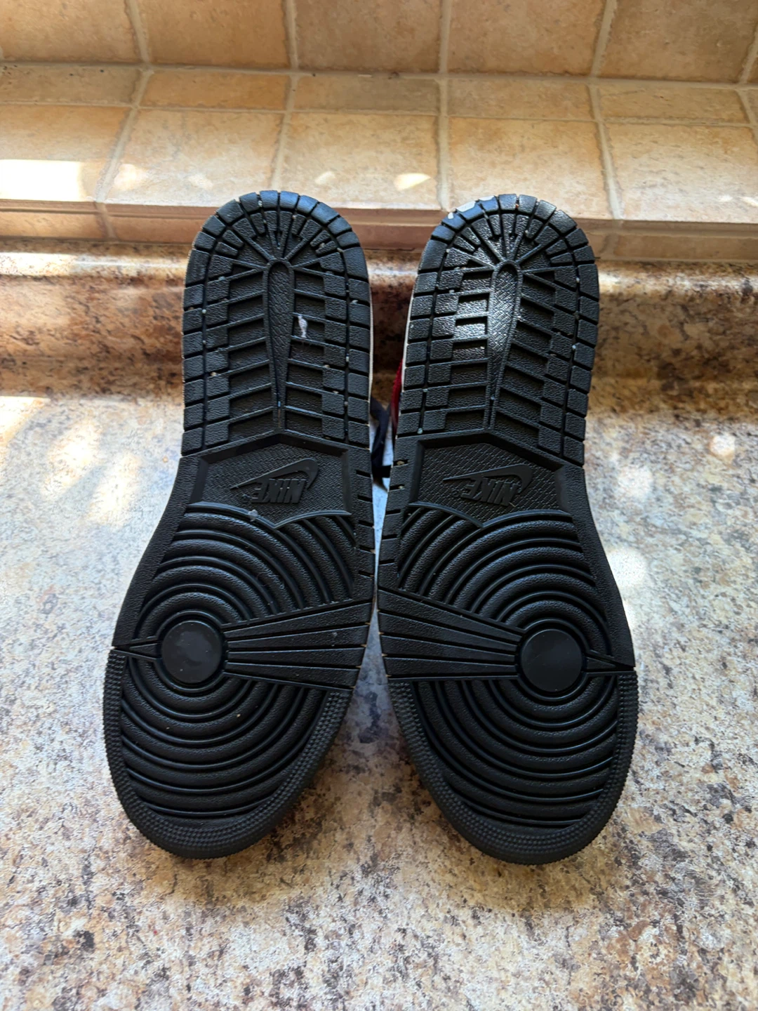 Air Jordan 1 Mid Sneakers - photo 5