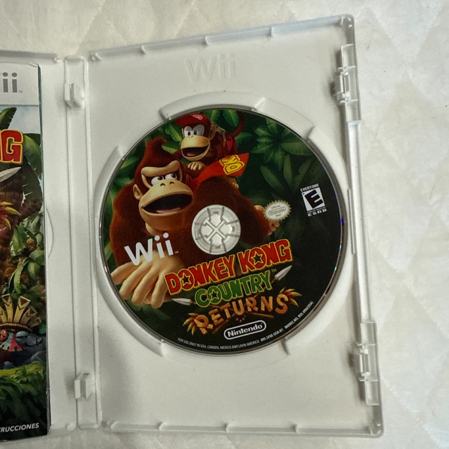 Nintendo Wii Donkey Kong Country Returns Game - photo 4