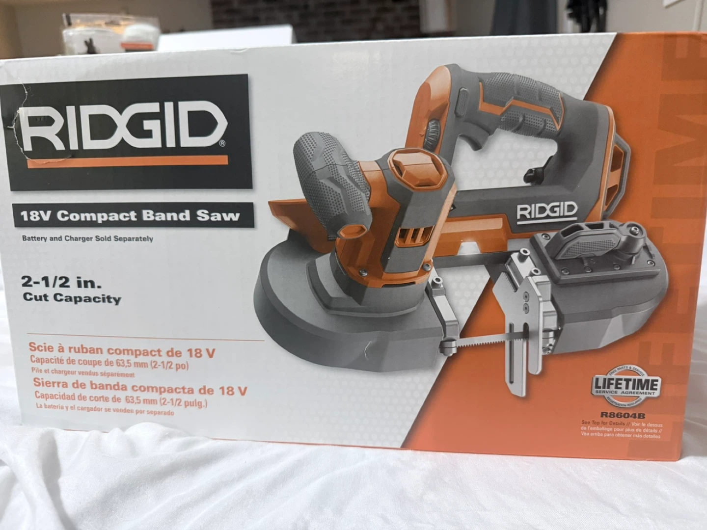 BNIB RIDGID 18V Compact Band Saw R8604B