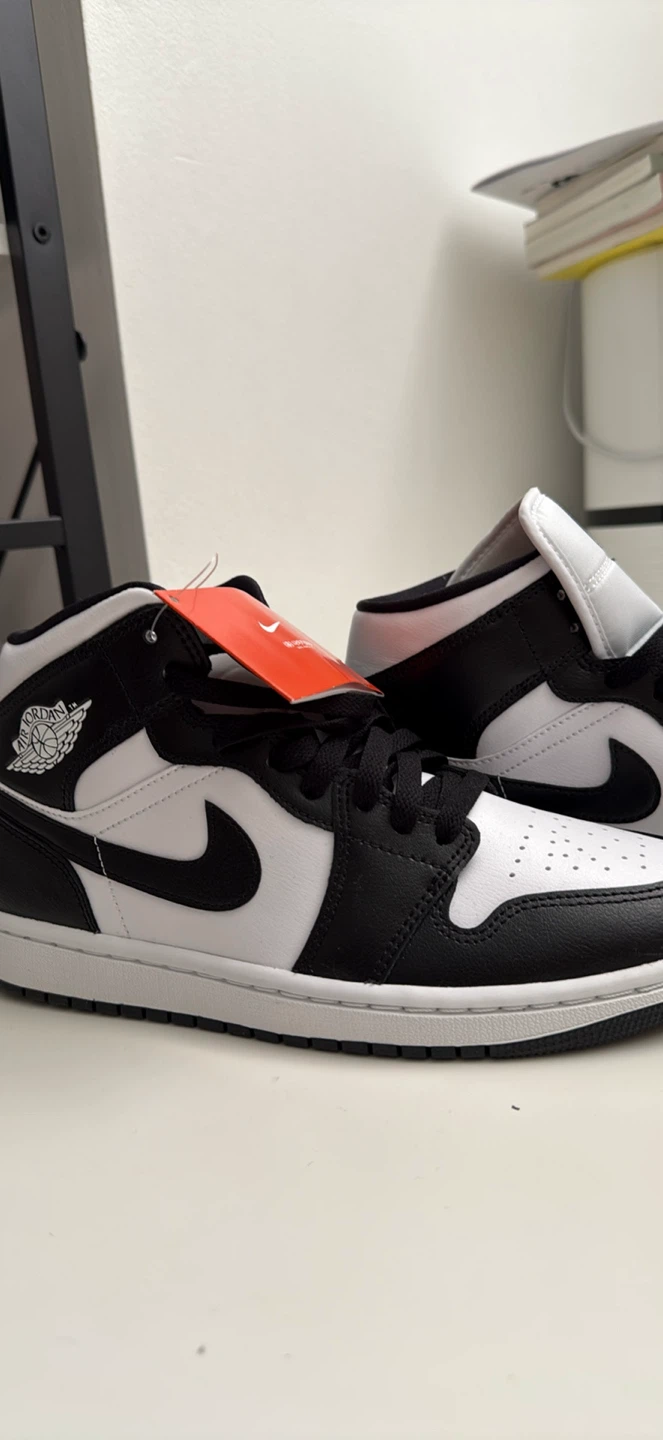 Nike Air Jordan 1 Mid