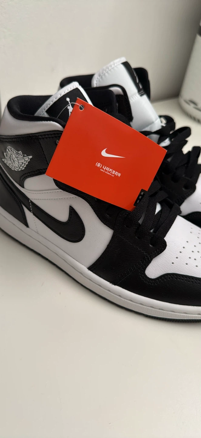 Nike Air Jordan 1 Mid - photo 2