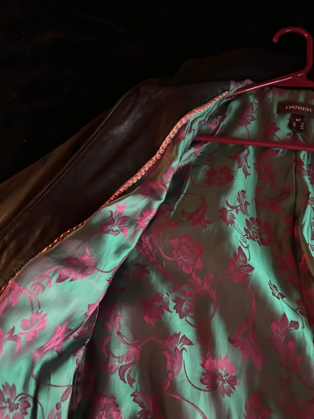 DANIER Women’s Black Leather Floral Lining Jacket - photo 4