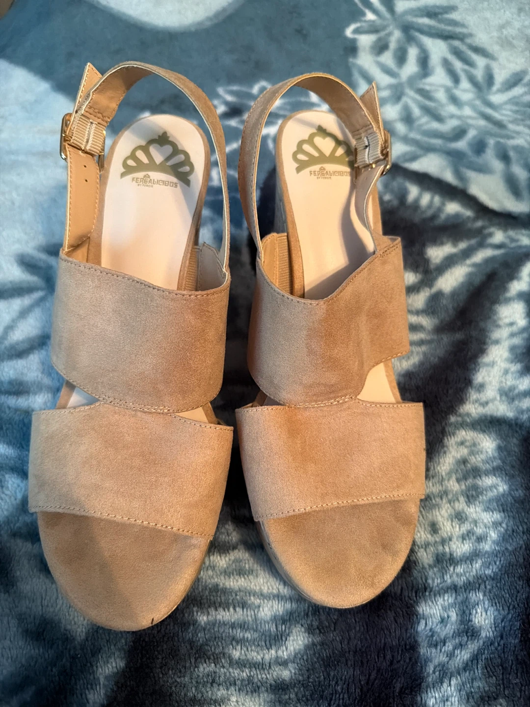 Fergalicious Women's Tan Suede Wedge Sandals - photo 4