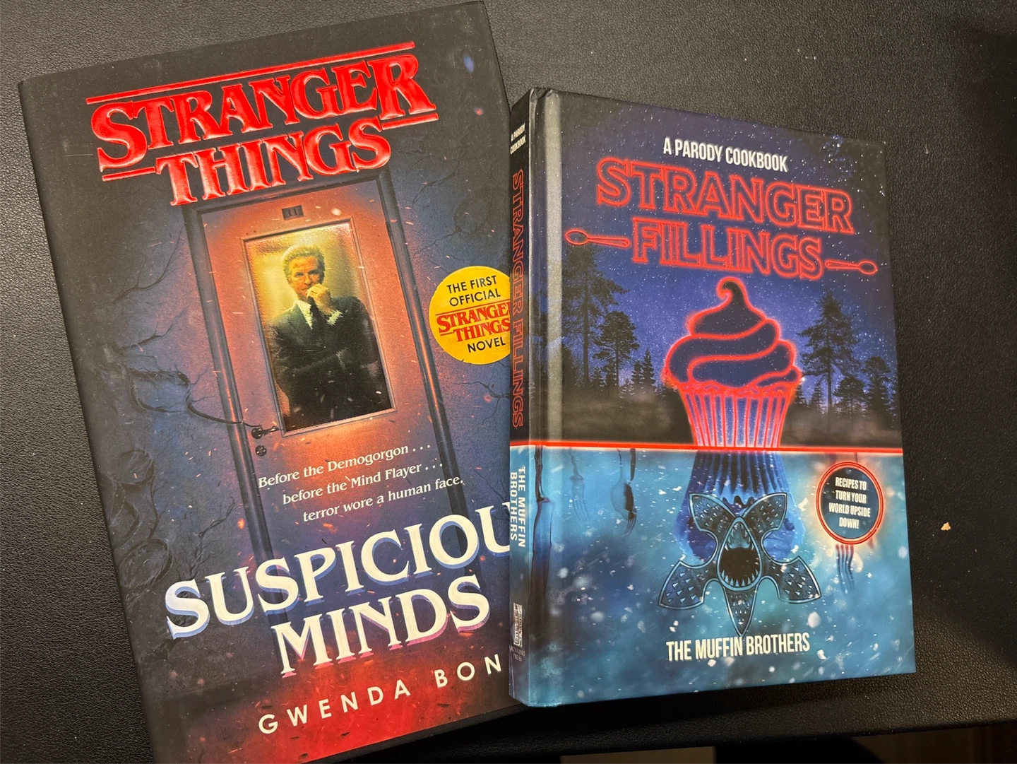 Stranger Things -  book set