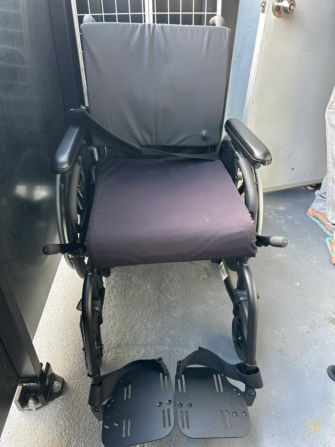 Quickie QX wheelchair with Jayco Geo-Matrix Hybrid Wheelchair