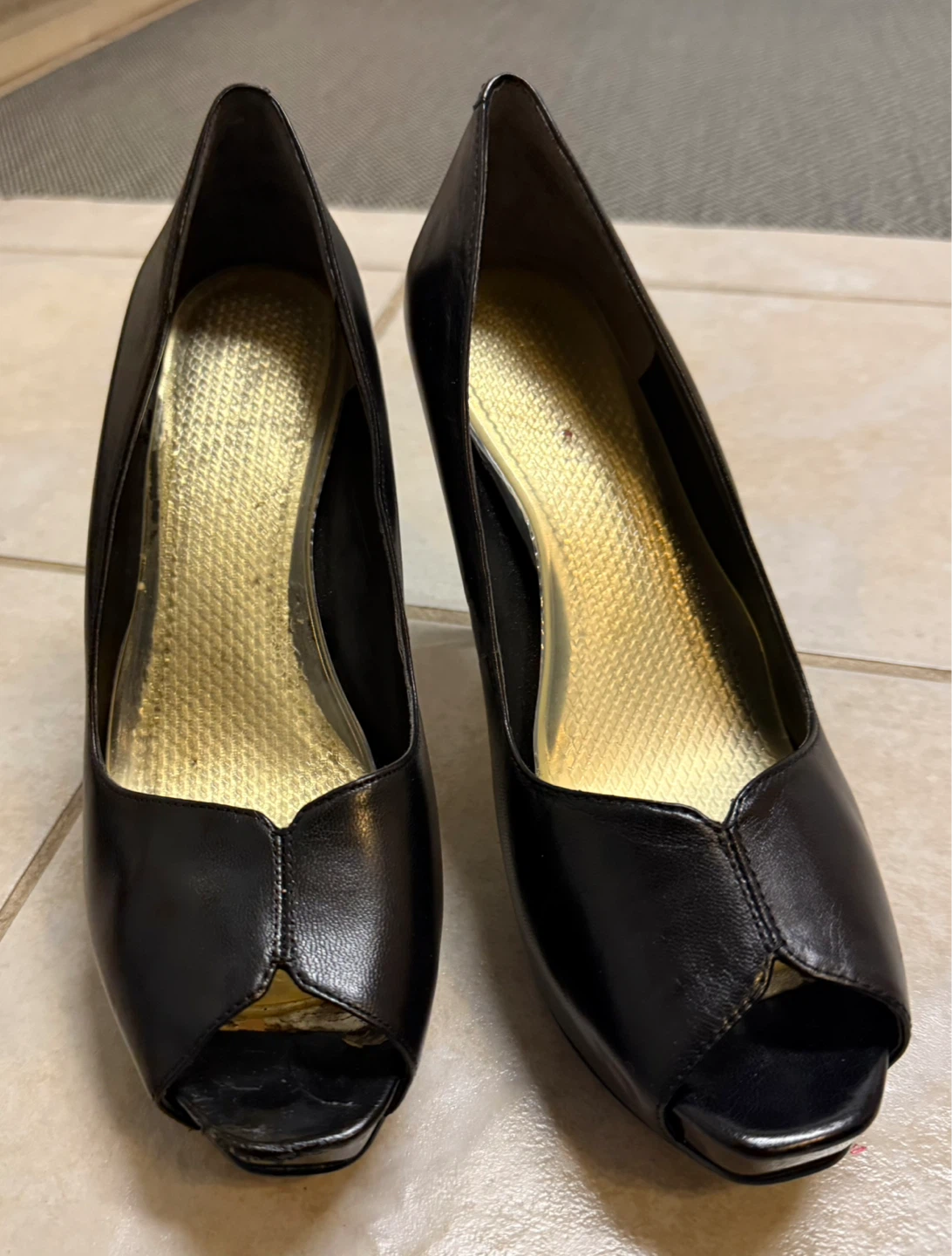 Nine West Black Peep-Toe Heels Size 8M