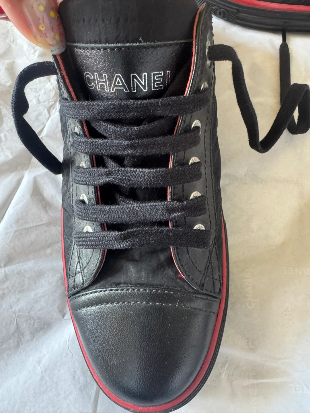 ⚽️CHANEL Black Quilted Sneakers - Size 35 - photo 2