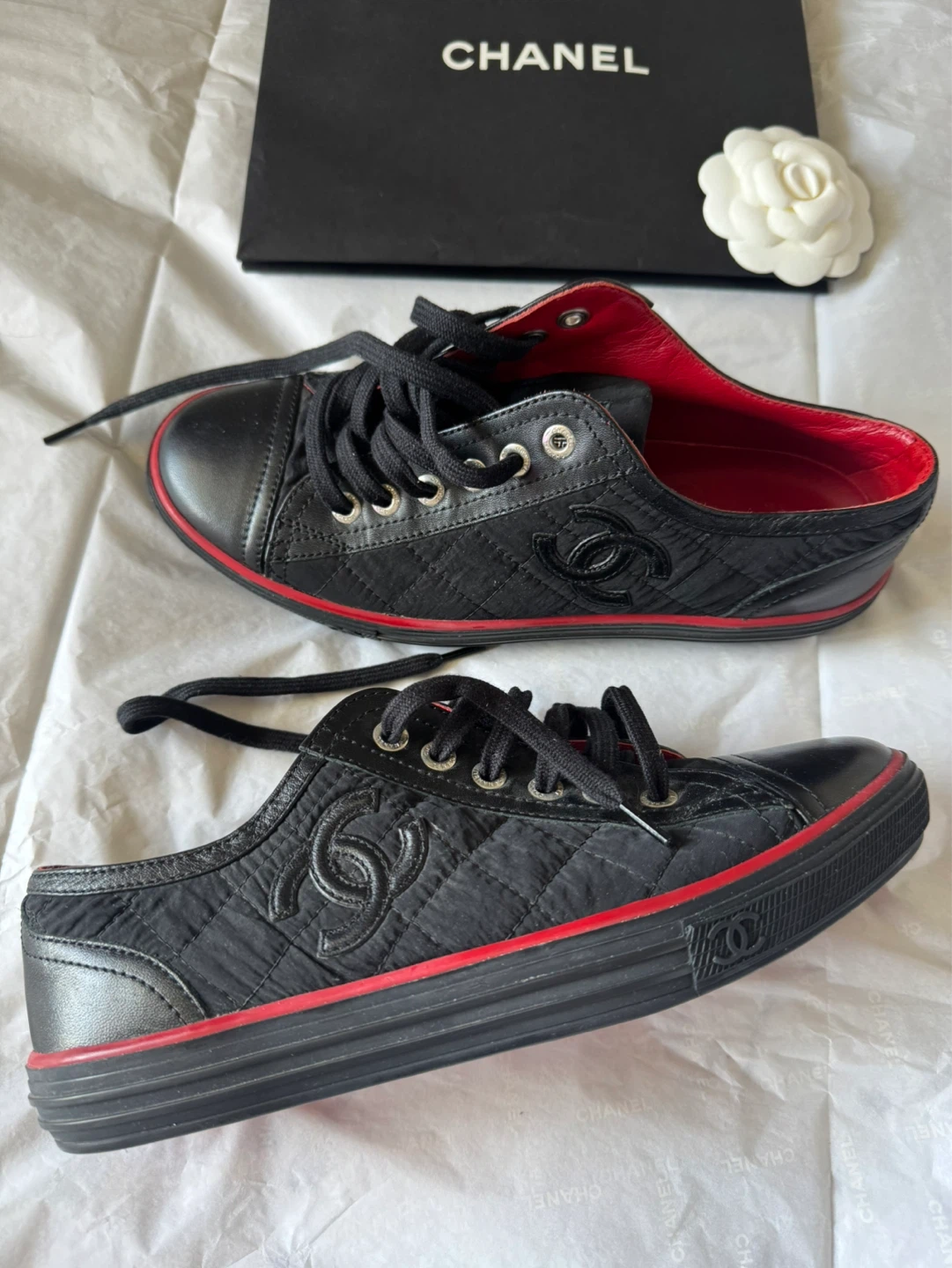 ⚽️CHANEL Black Quilted Sneakers - Size 35