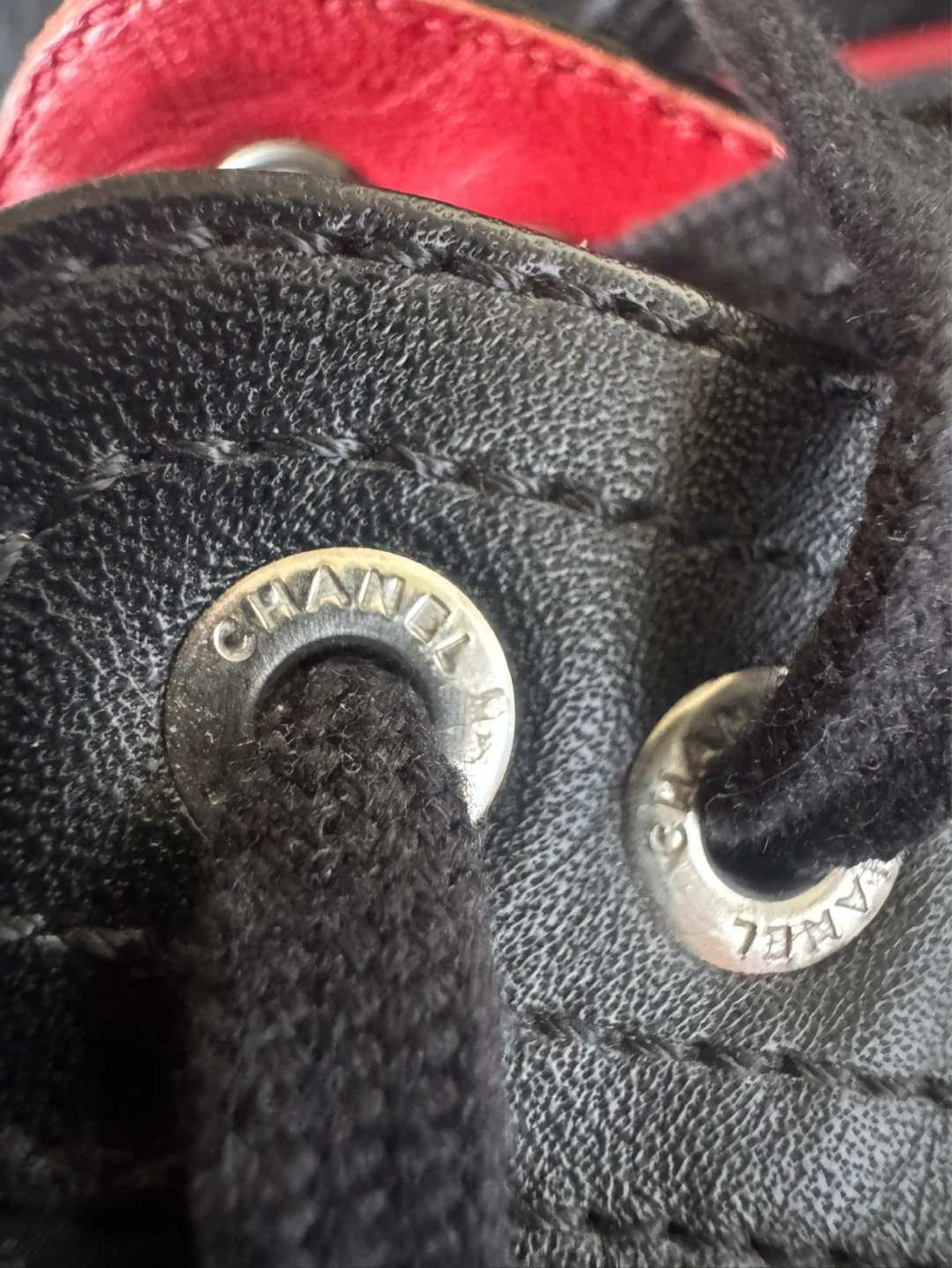 ⚽️CHANEL Black Quilted Sneakers - Size 35 - photo 3