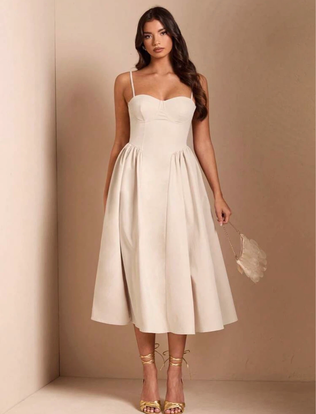 Cream Sweetheart Neckline Midi Dress