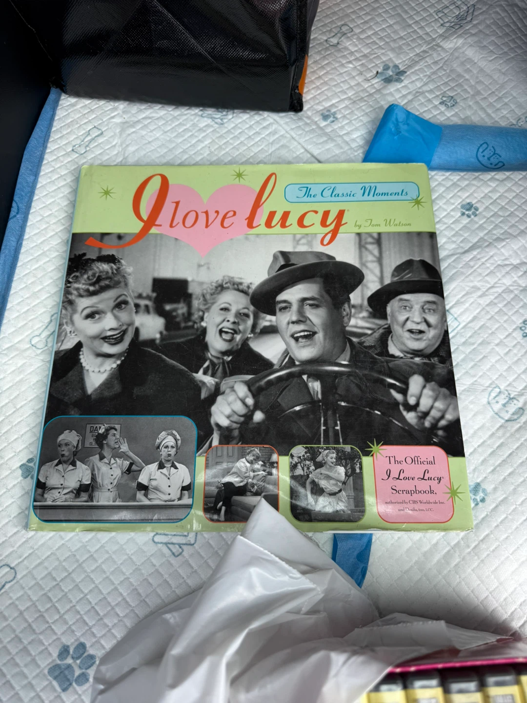 I Love Lucy The Classic Moments Book & Season 1-8 DVD Box Set - photo 2