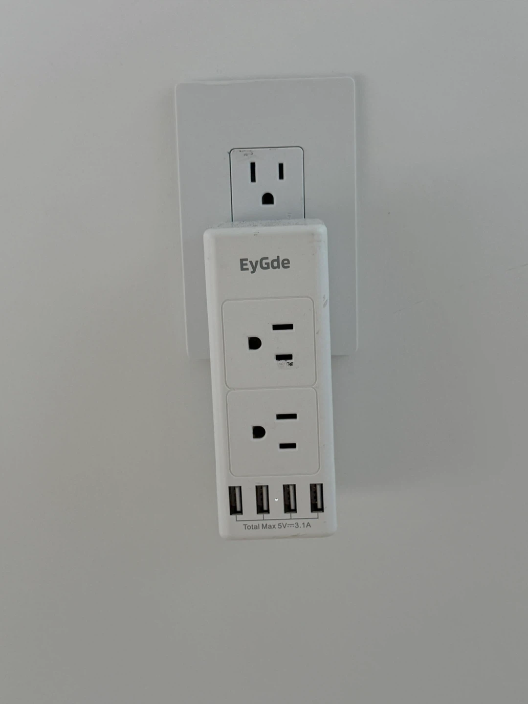 Wall Plug Extender with 2 AC Outlets and 3 USB Ports - photo 2