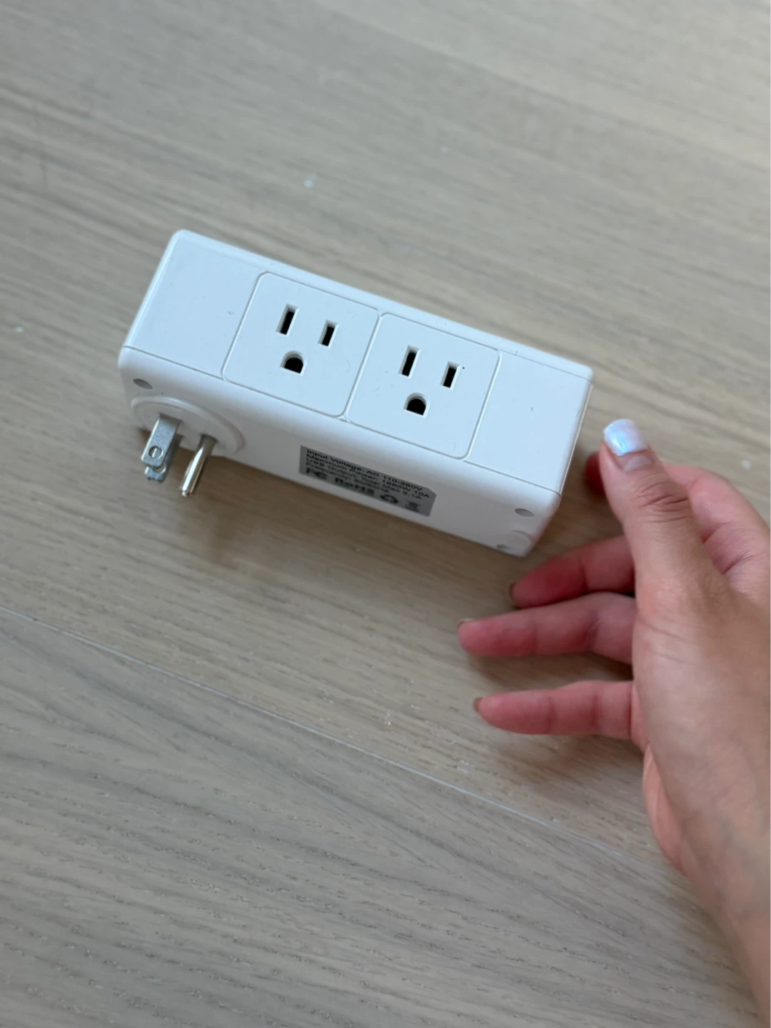 Wall Plug Extender with 2 AC Outlets and 3 USB Ports - photo 4