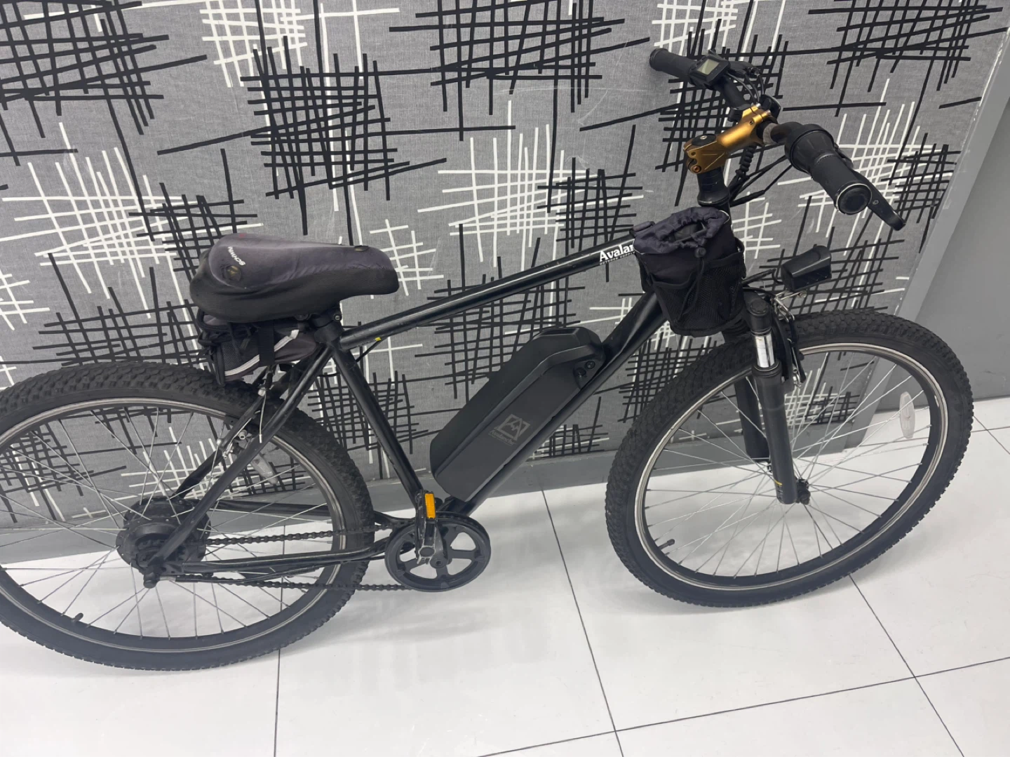 Black Avalanche Electric Bike
