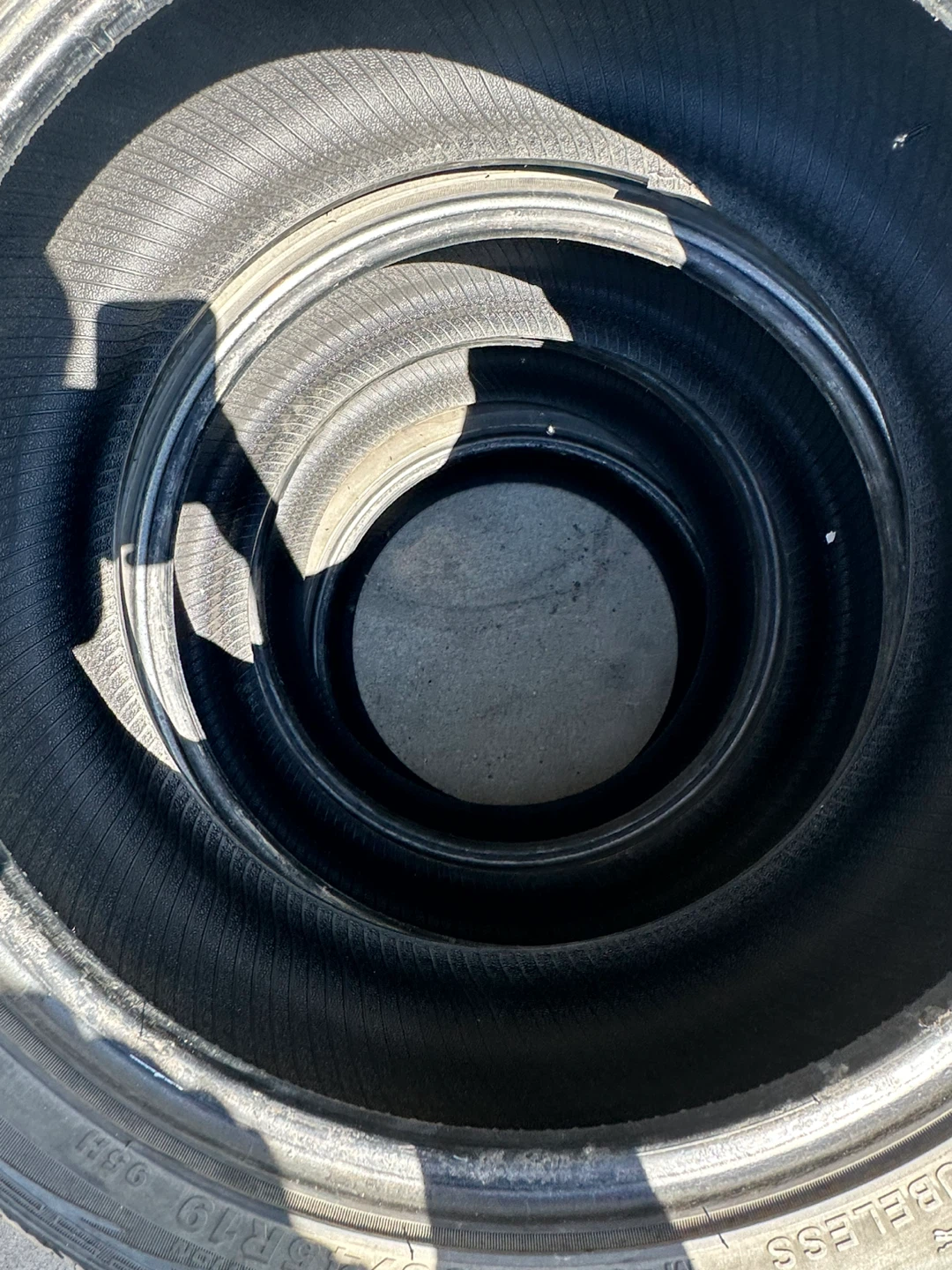 4: Tires Size 235/45R19 - photo 4