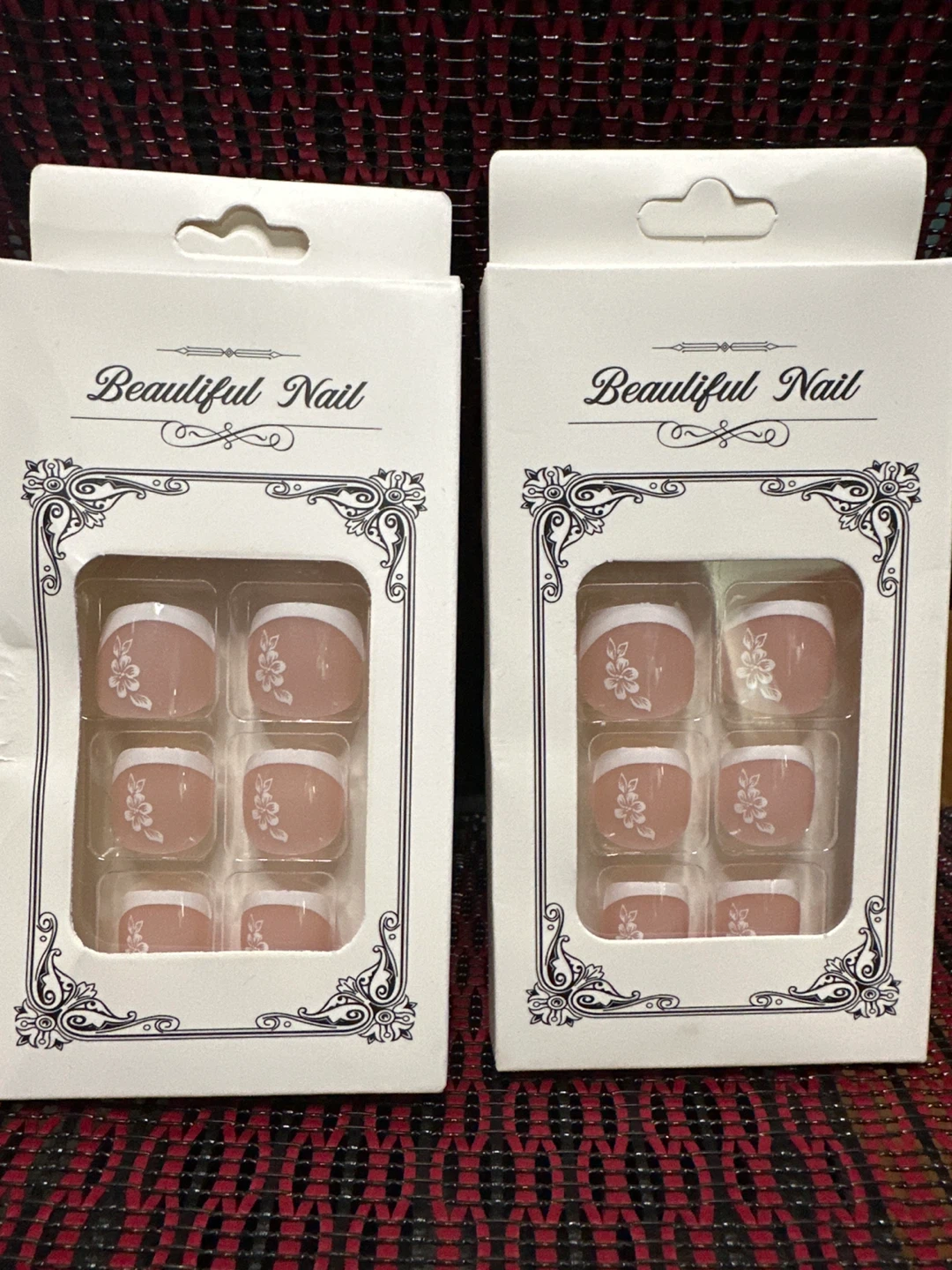 ⚽️ Beautiful Nail French Tip False Nails with Flower Design