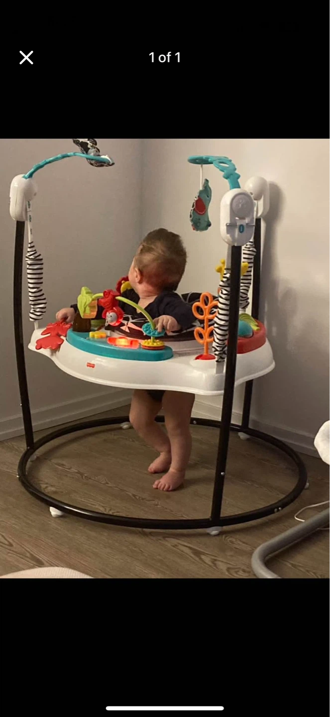 Baby jumper, activity center