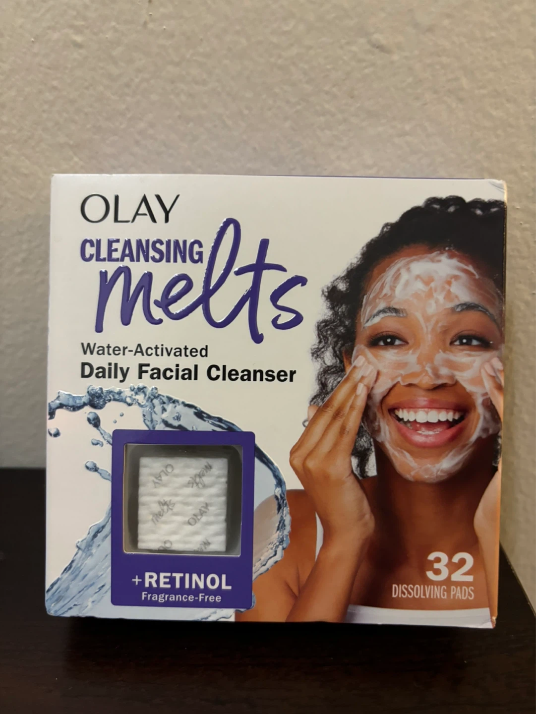 NEW-Olay Cleansing Melts Facial Cleanser with Retinol - 32 Pads