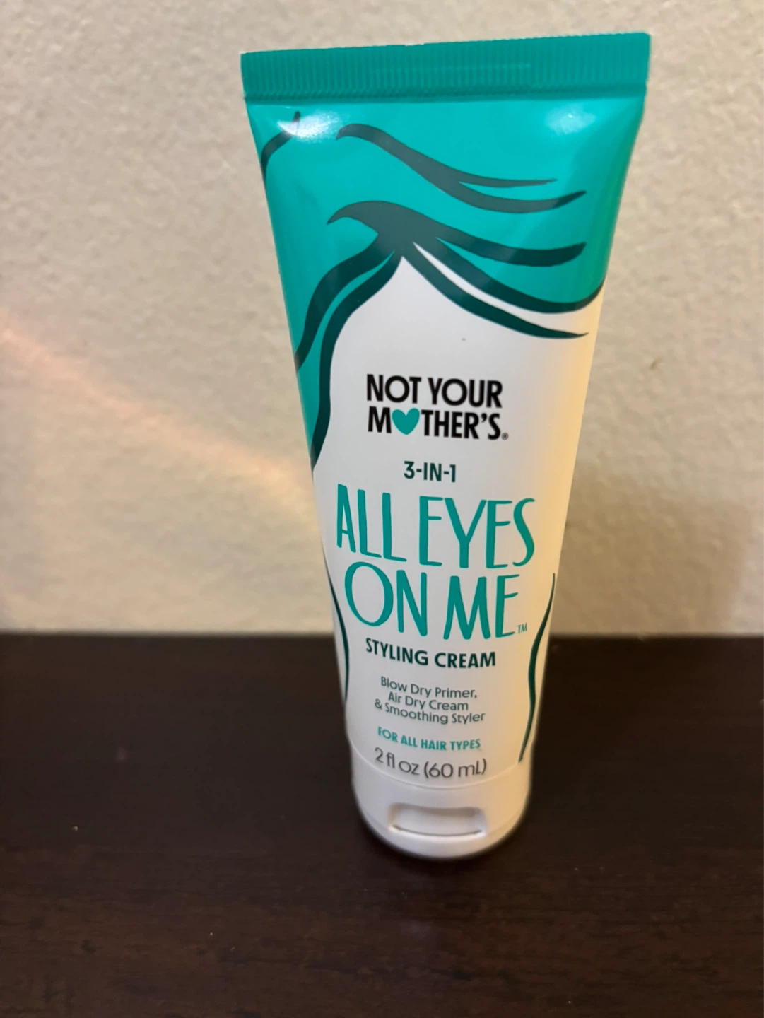 NEW-Not Your Mother's All Eyes On Me Styling Cream 2 fl oz