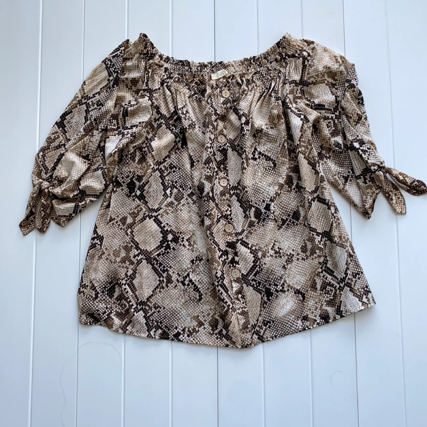 Women's Off-the-Shoulder Snake Print Blouse ⚽️ - photo 4