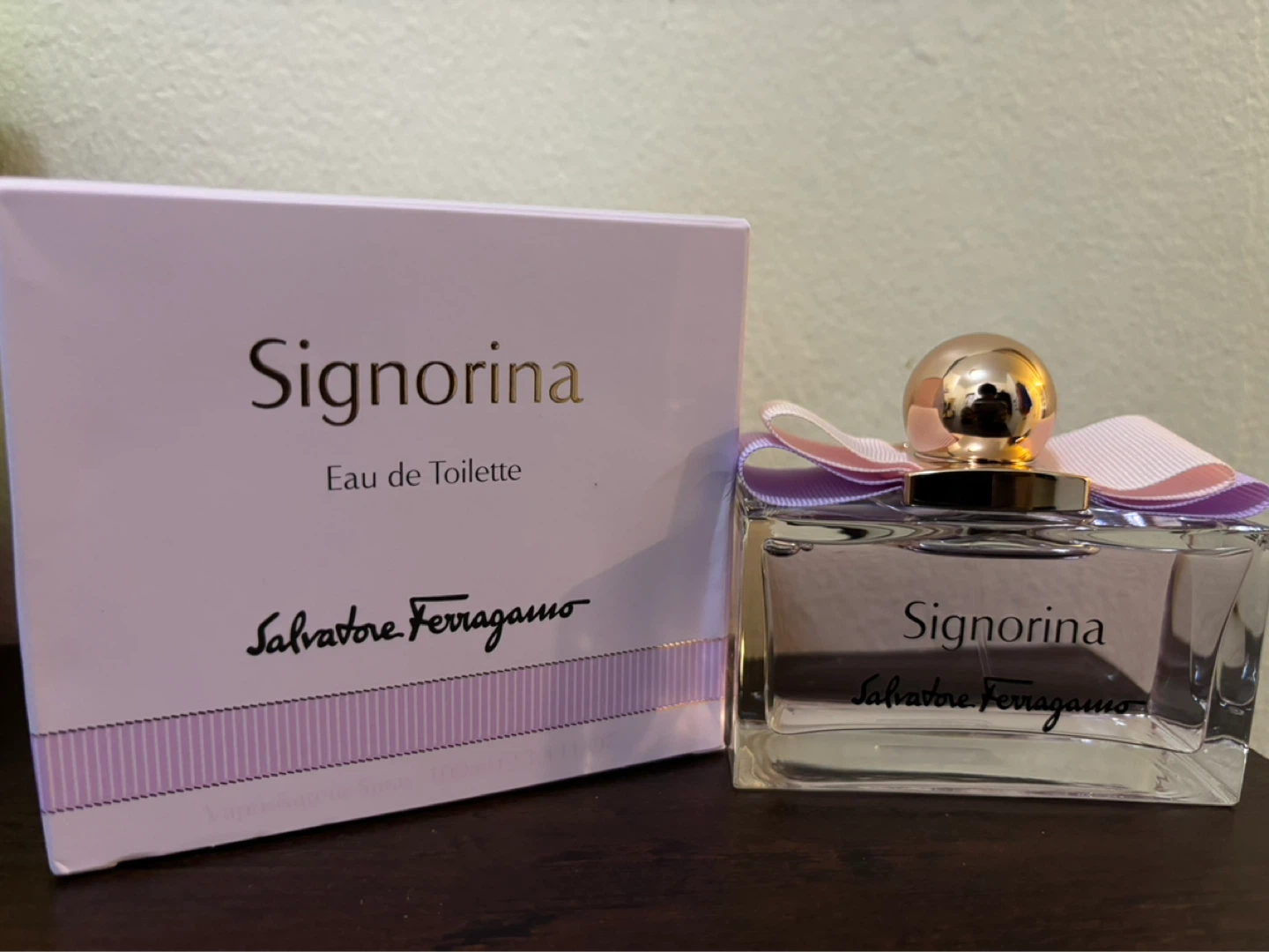 NEW-Salvatore Ferragamo Signorina Eau de Toilette Perfume