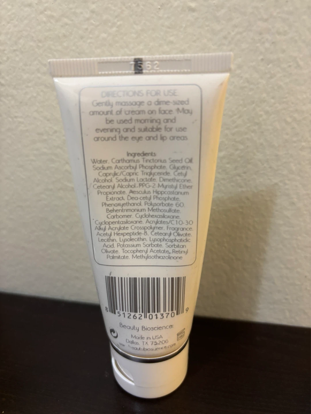 NEW-LOT of 2 Beauty Bioscience Moisturizing Cream - photo 2