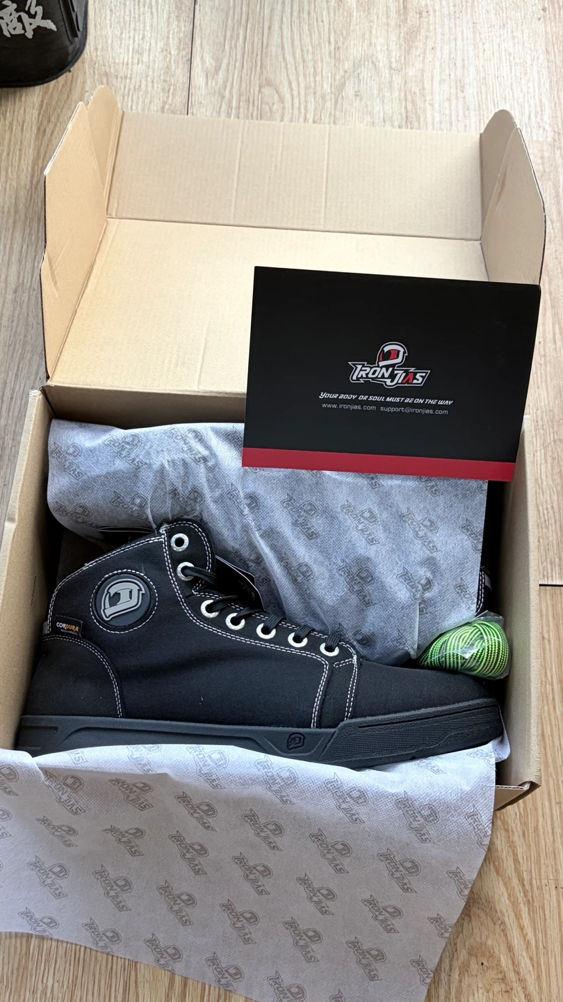 Iron Jias Motorcycle Boots