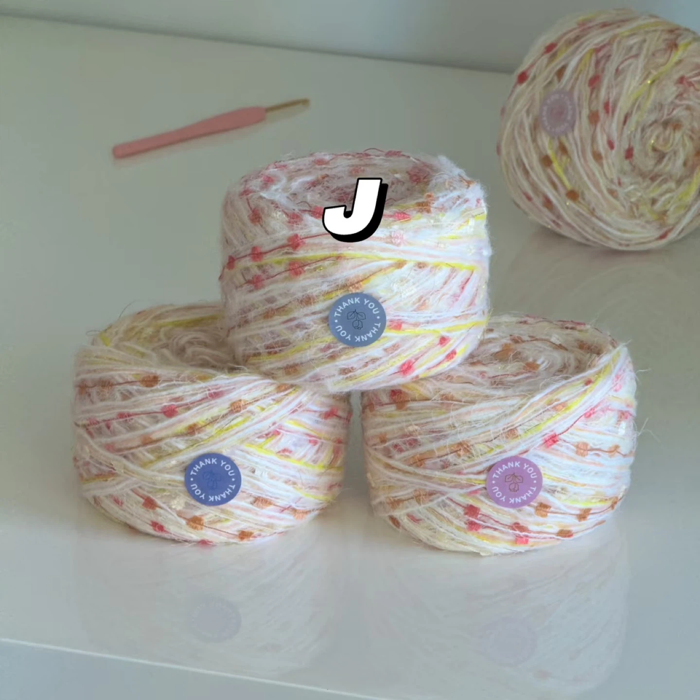 Beautiful hand-mixed yarn - photo 3