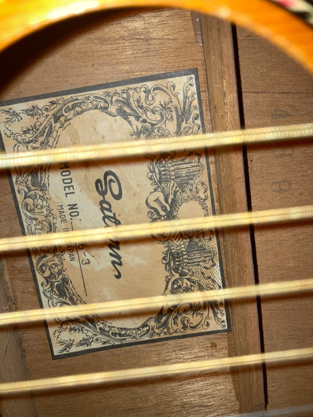 Saturn Acoustic Guitar - Model No. 16-3 - photo 4